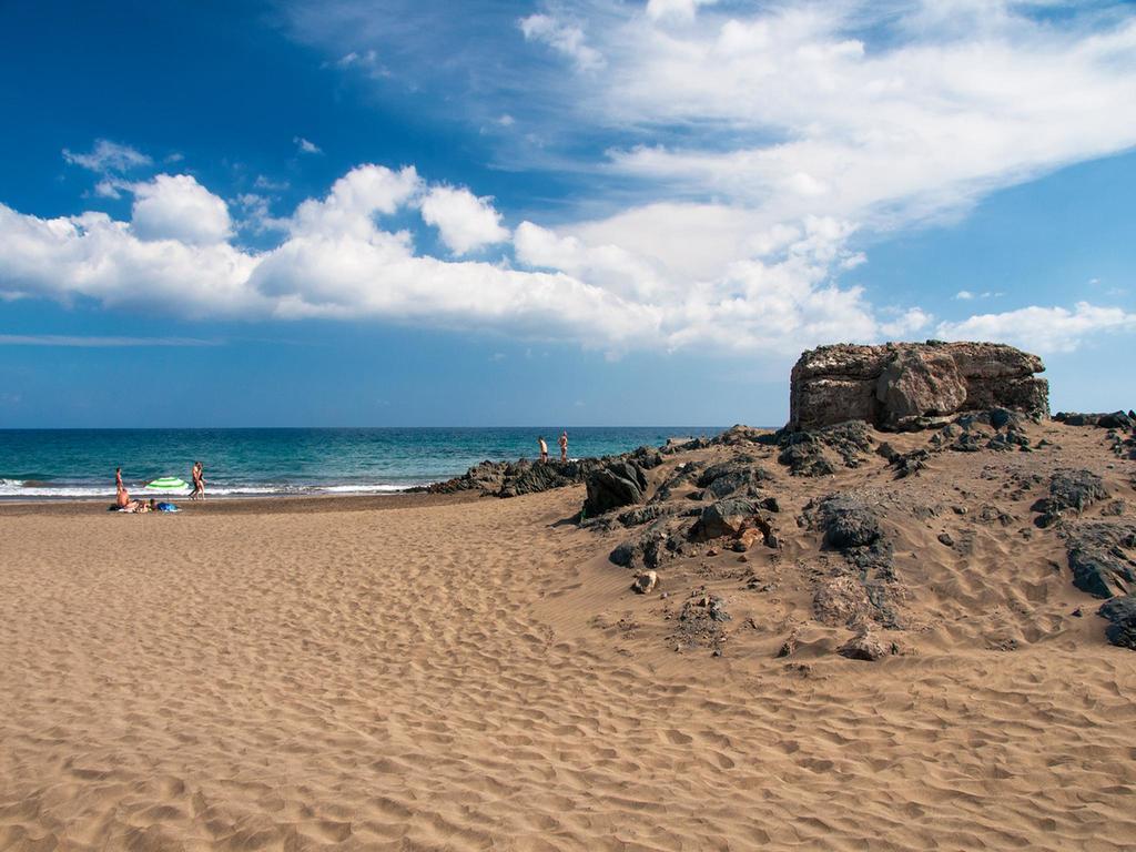 Beach House Adelfas San Agustin Mci Экстерьер фото